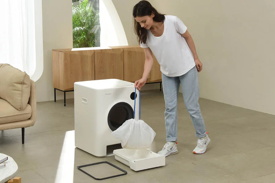 auto cleaning cat litter box